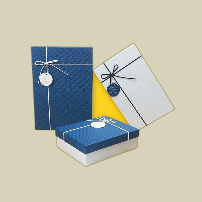 Custom_Convenient_Gift_Boxes_1.jpg