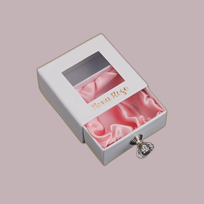 Custom_Rigid_Jewelry_Boxes_1.jpg