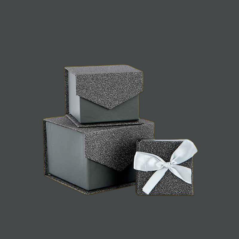 Glitter_Gift_Box_1.jpg