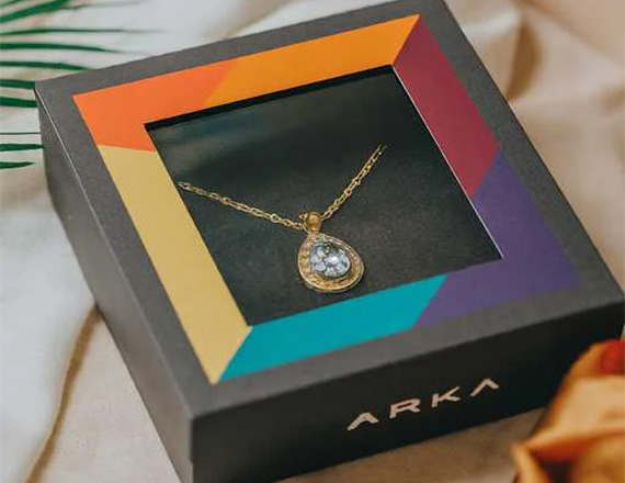 custom-pendant-box.jpg