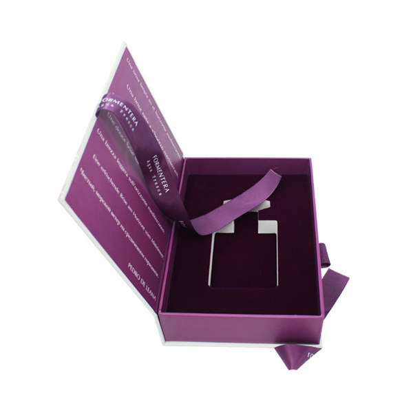 essential-oil-with-inserts-1.png